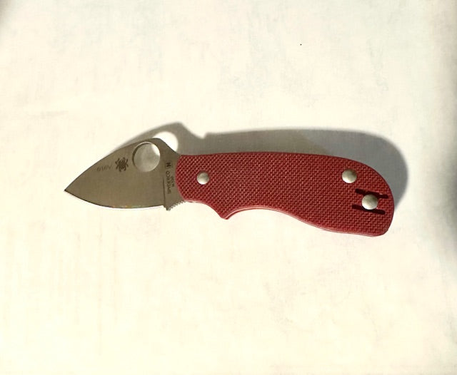 Spyderco Collector Club Squeak Red G10